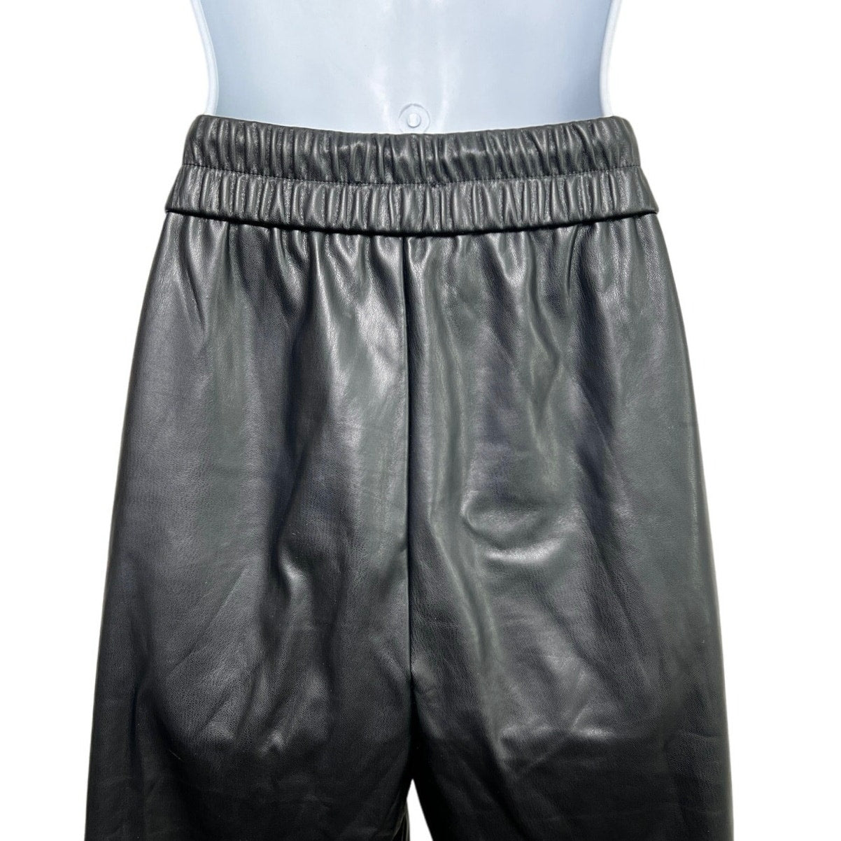 Vestique Faux Leather Jogger/L