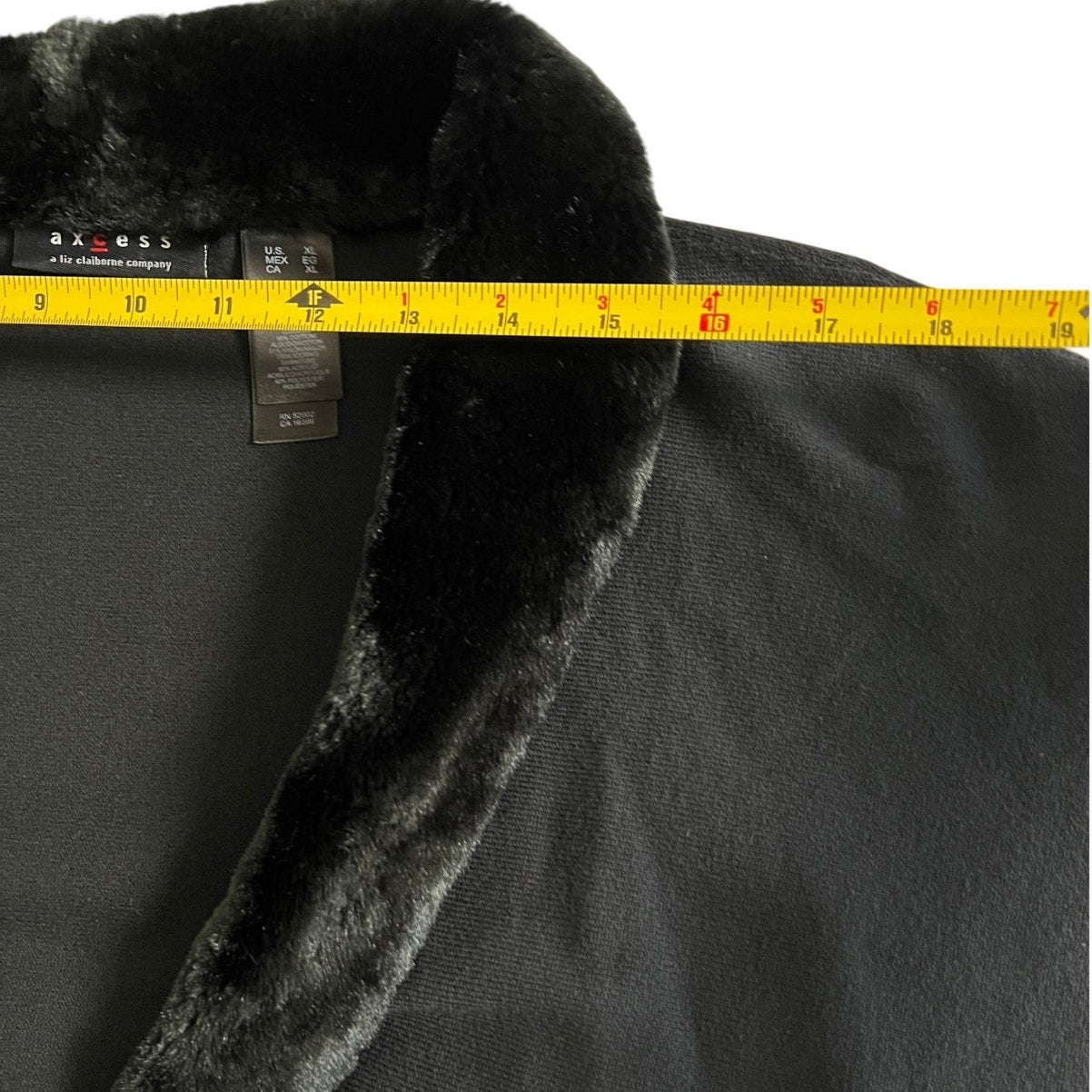 Vintage Y2K Axcess Liz Claiborned Fur Collar Cardigan XL