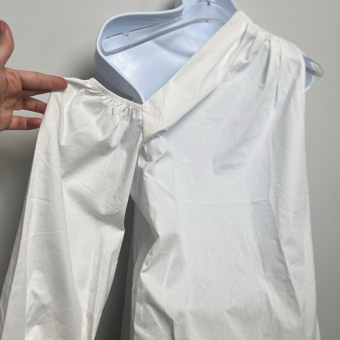 Commense Asymmetrical One Sleeve Off Shoulder Top/XS