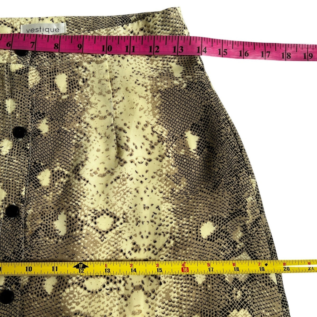 Vestique Snake Print Button Front Midi Skirt NWOT / Small