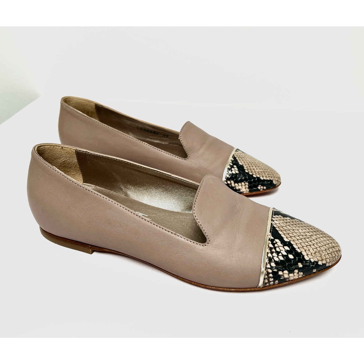 AGL Attilio Giusti Leombruni Taupe & Snake Cap-Toe Loafer 7