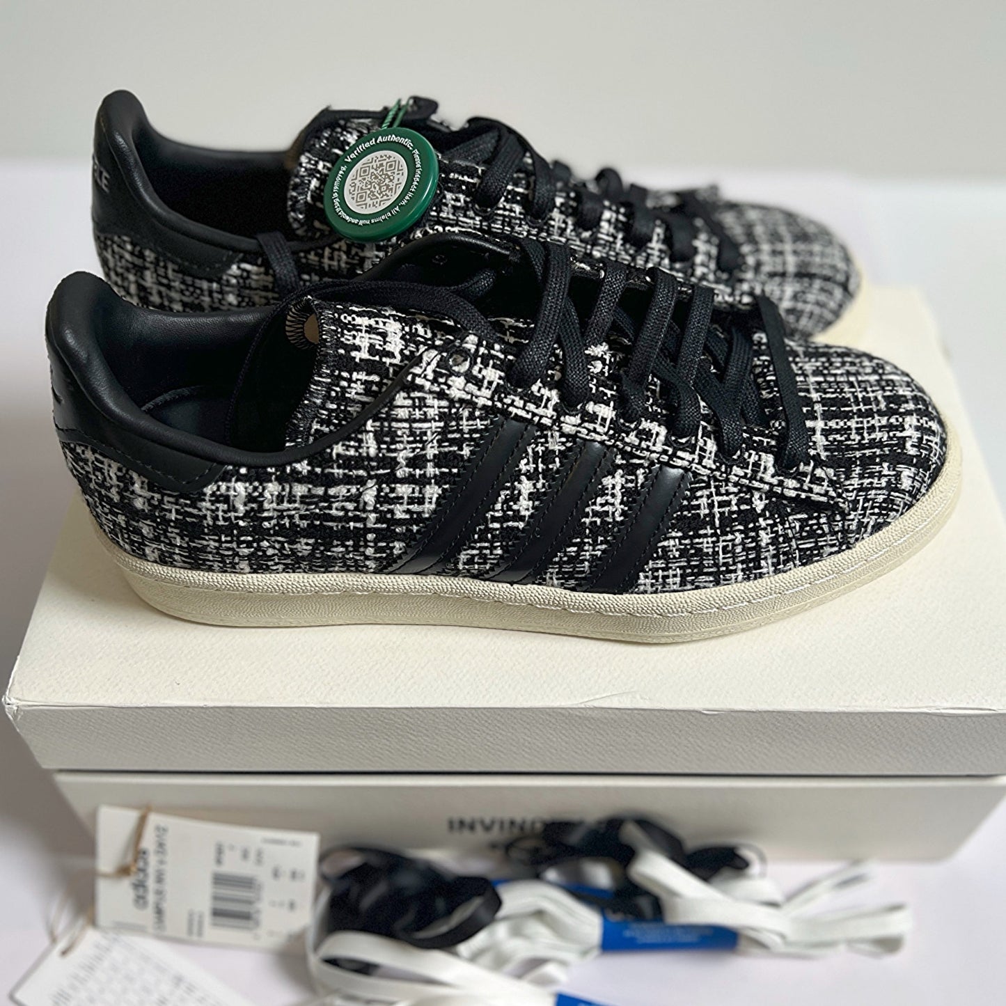 Adidas x DayZ x Invincible Tweed Campus Sneakers/M7.5/W9