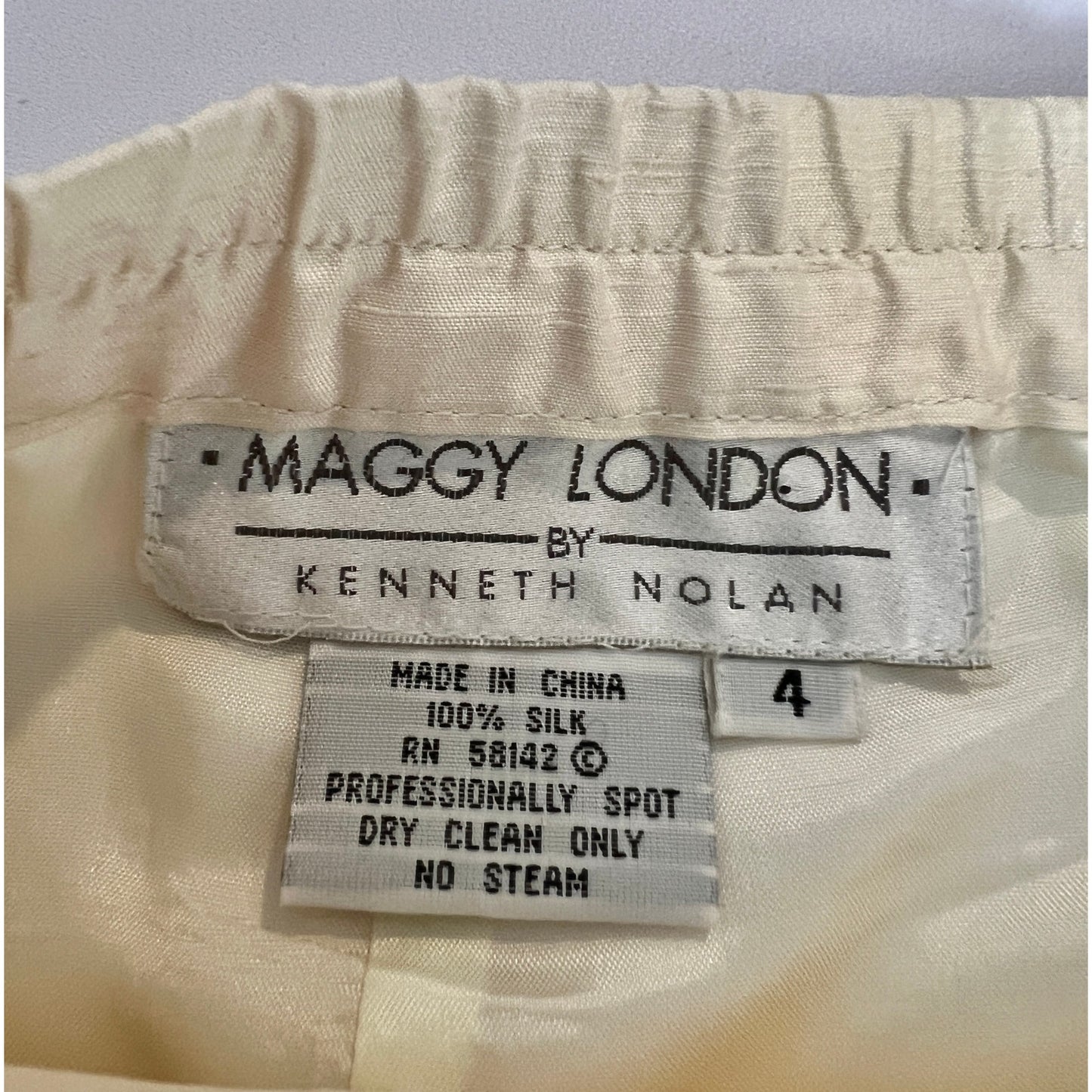 Vintage 90s Maggy London Silk Pencil Skirt Ivory Cream Midi Size 4